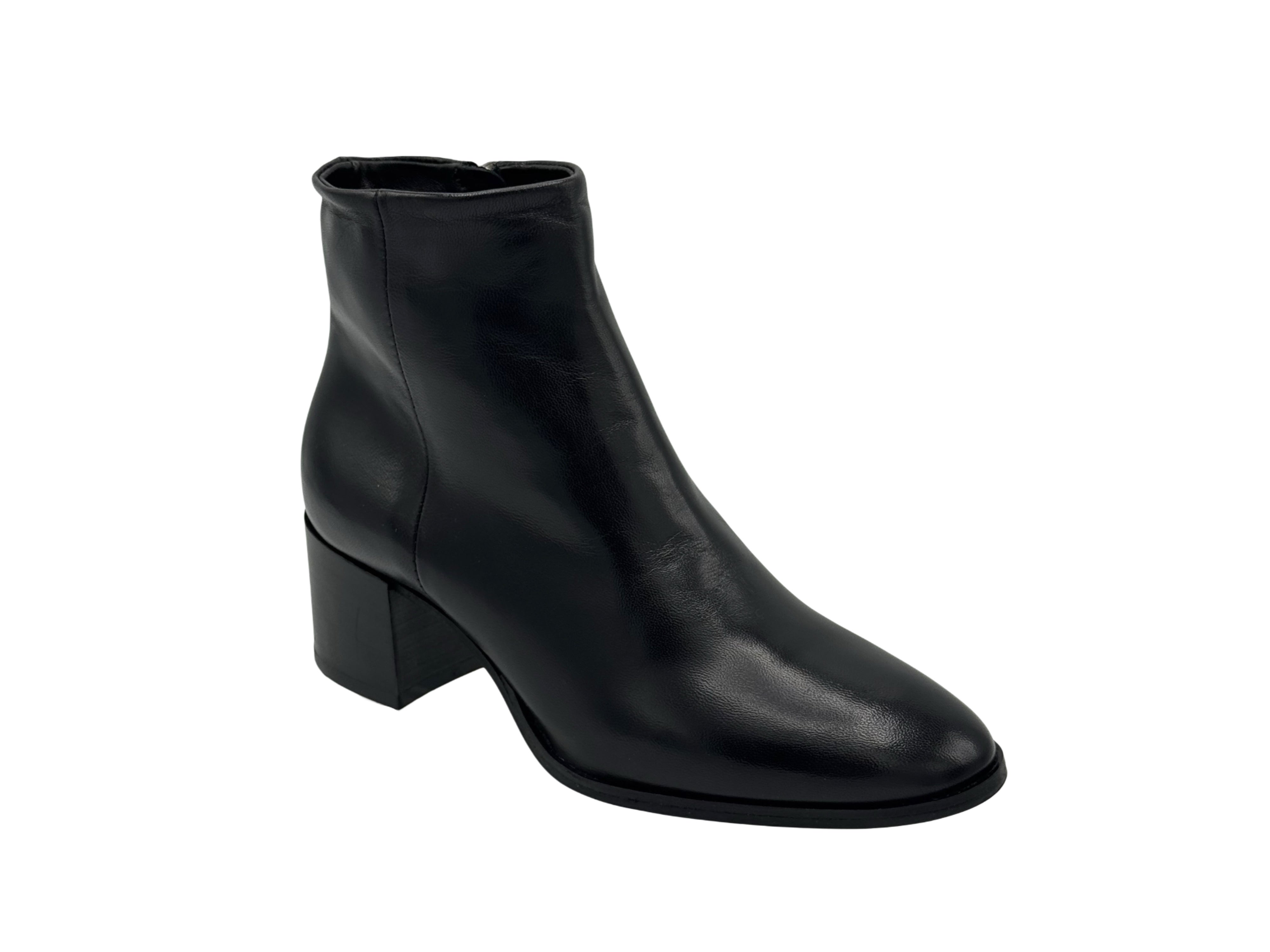 Julie Dee - GW190 (Black)