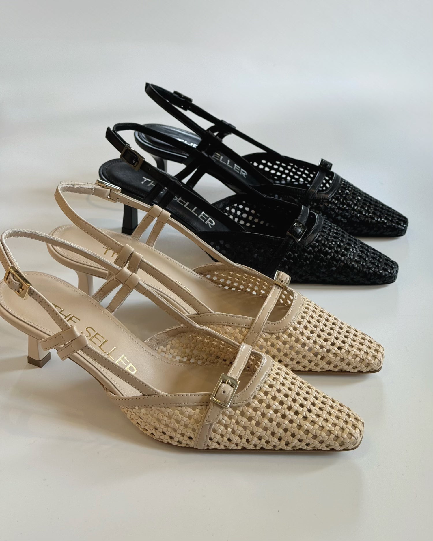 The Seller - SE1023 (Black)
