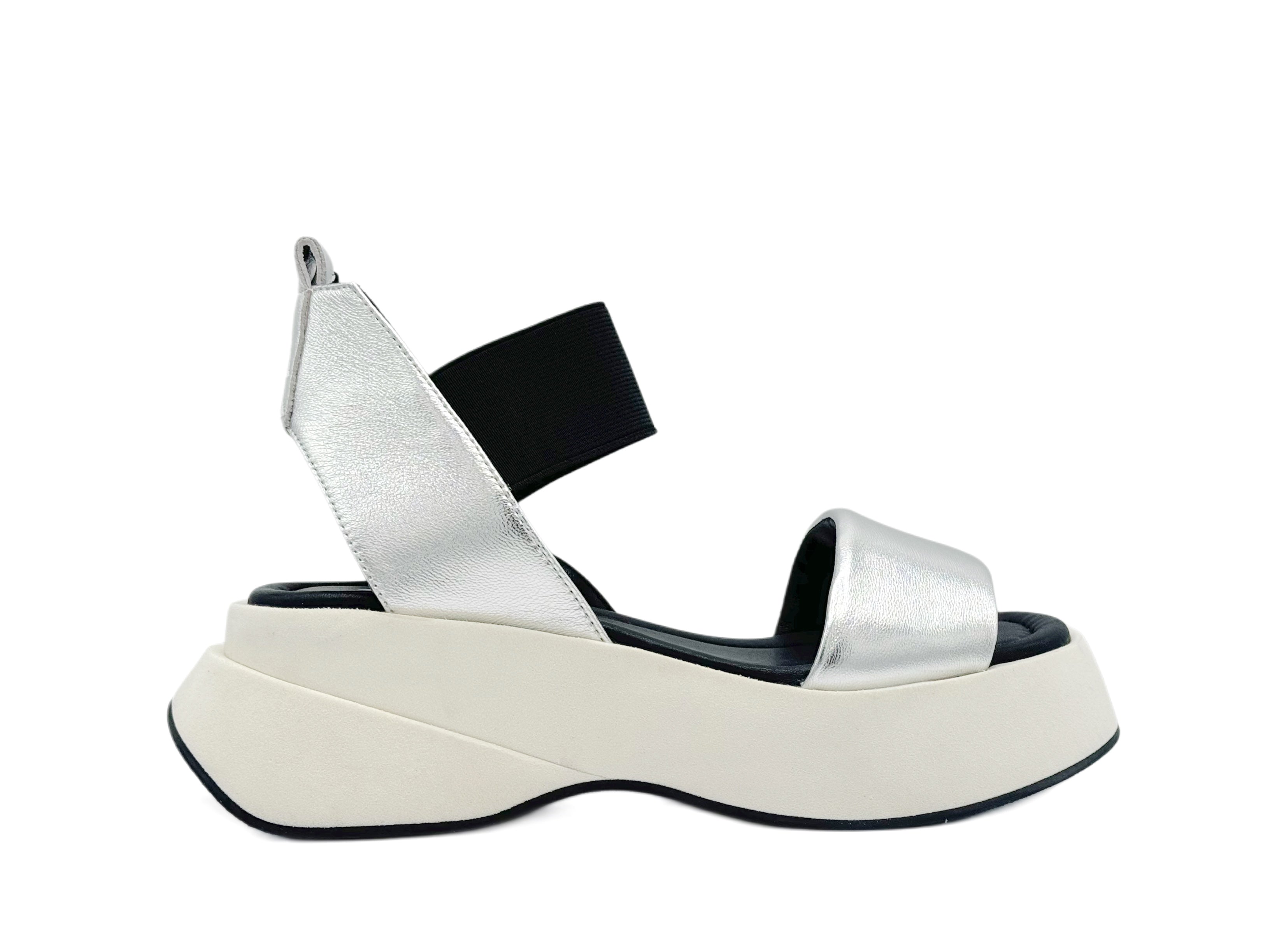 Elena Iachi - C-22 (White)