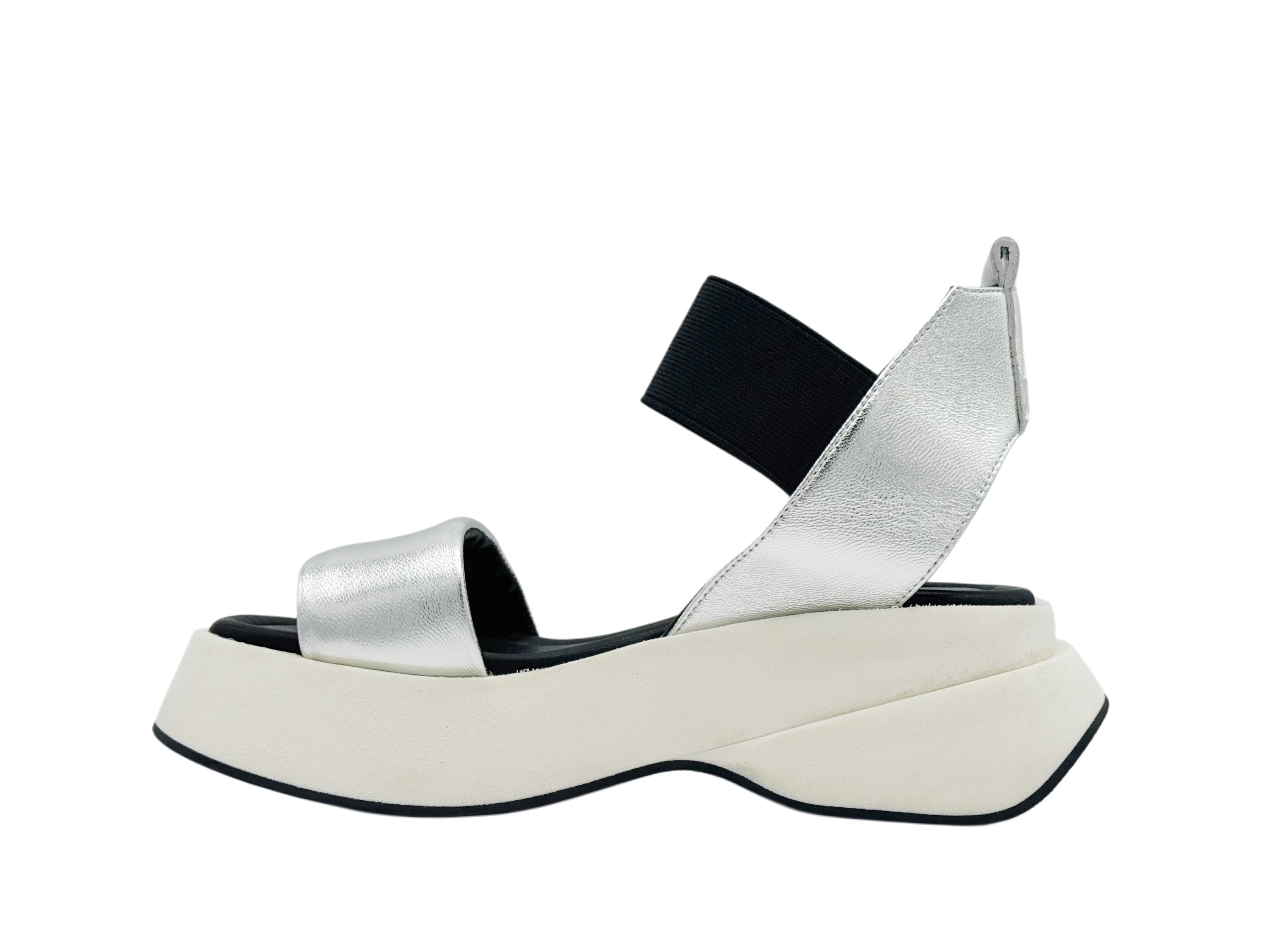 Elena Iachi - C-22 (White)