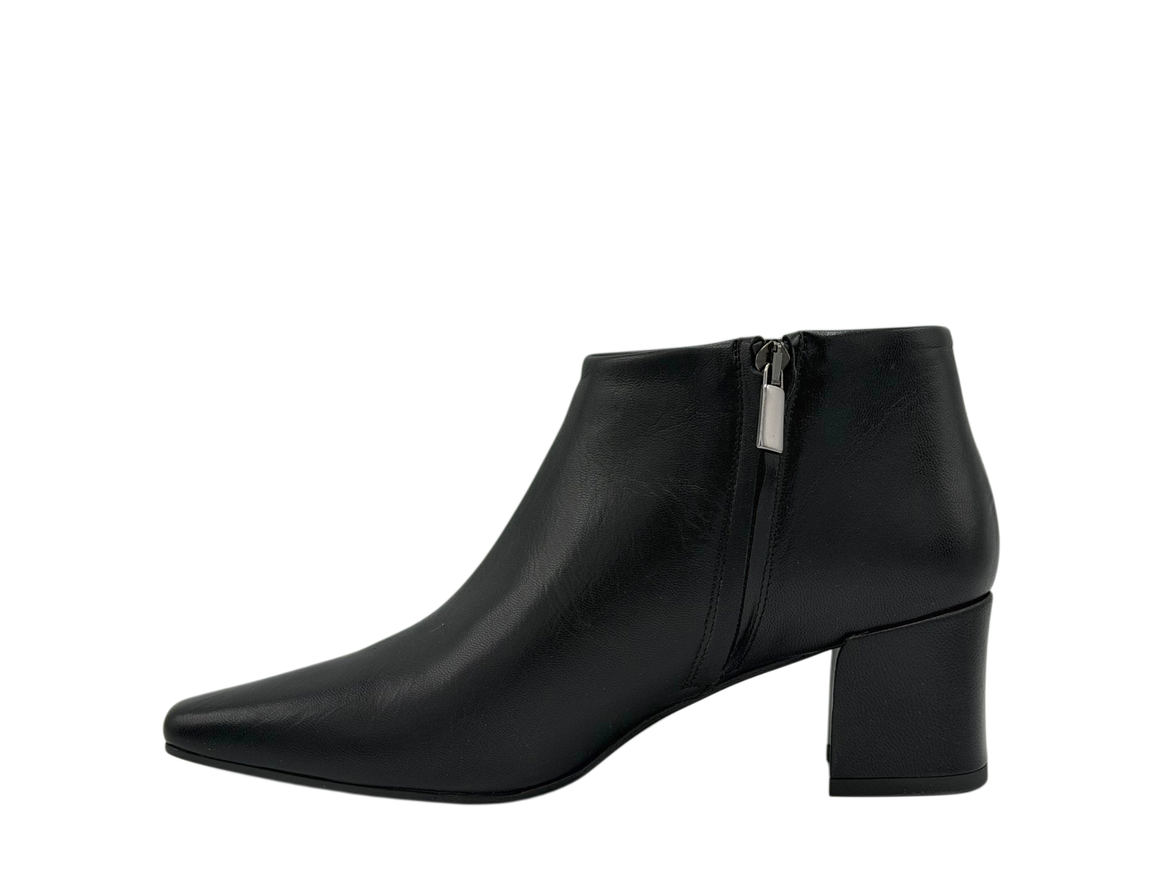 The Seller - PR008 (Black)