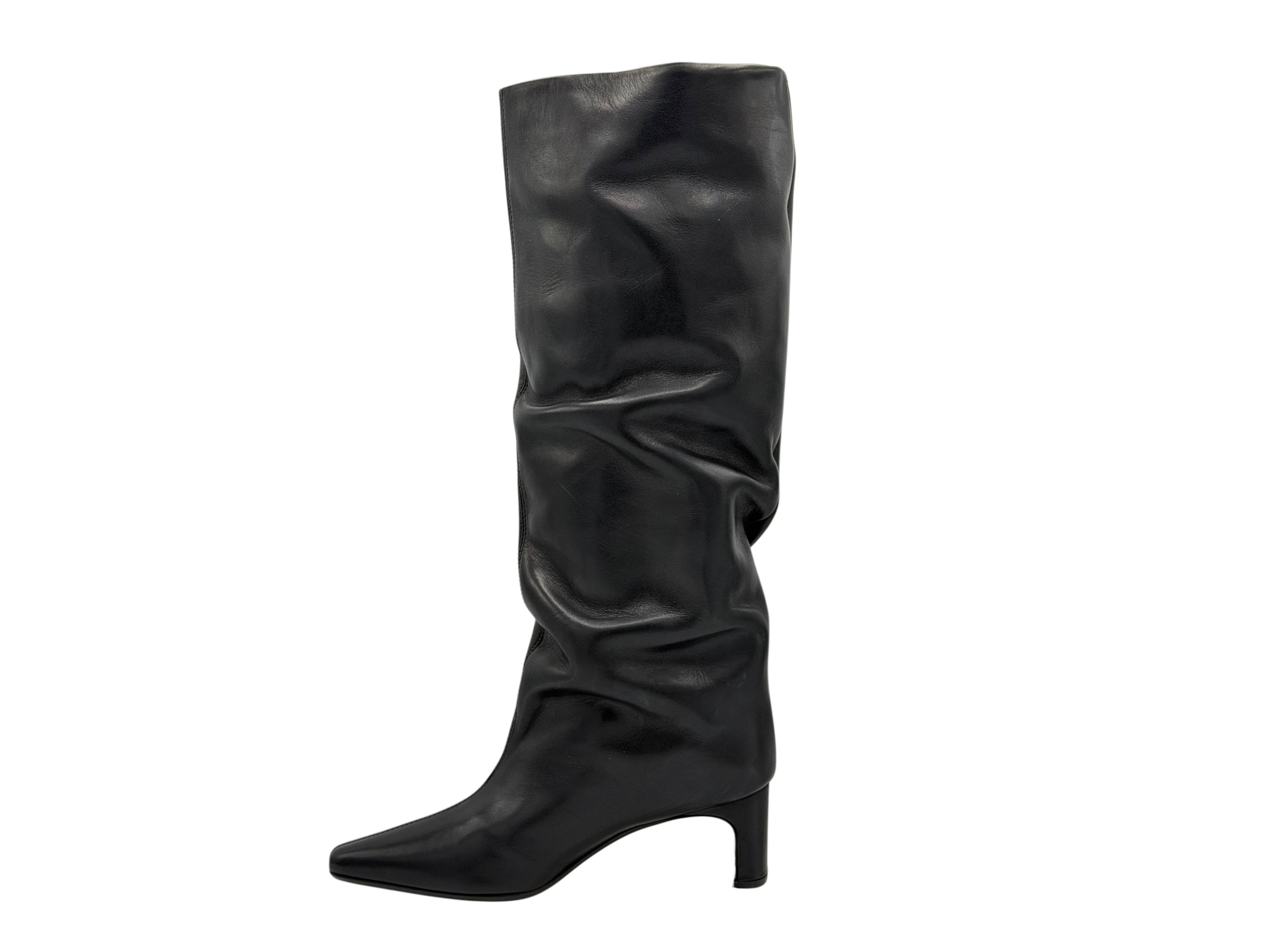 The Seller - TE100 (Black)