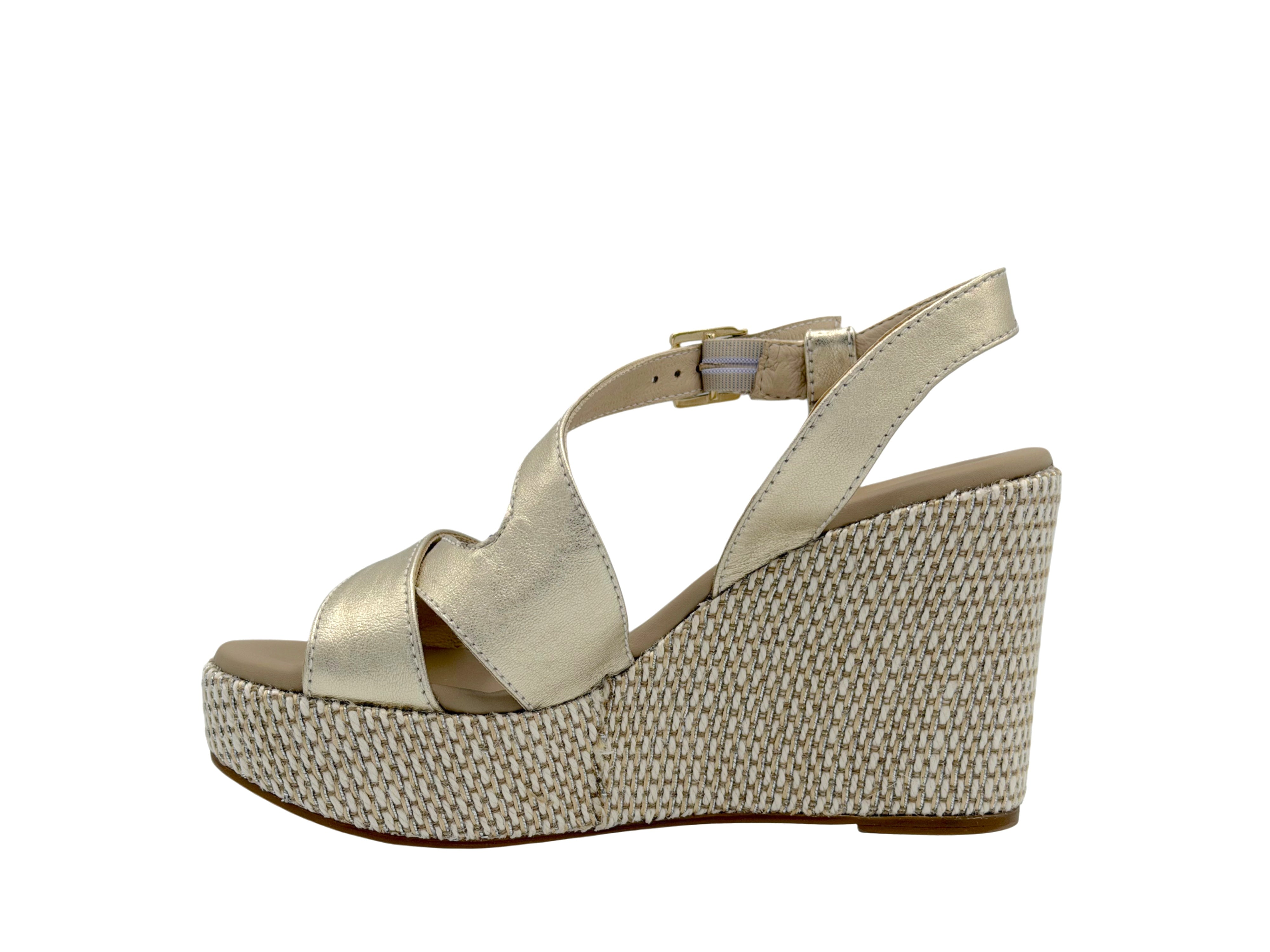 Nero Giardini - E616021D (Gold)